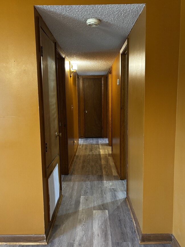 Building Photo - 6 Treva Ln