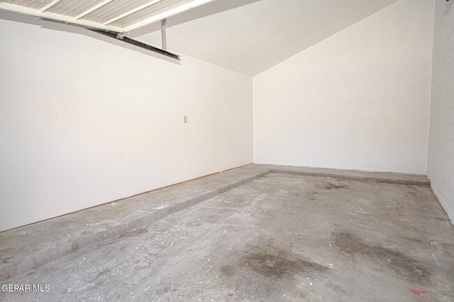 Building Photo - 3425 Risner Pl