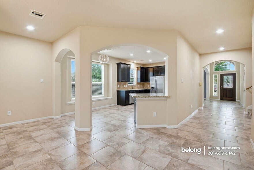 Building Photo - 20702 Sommerset Branch Ct