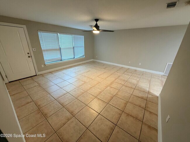 Building Photo - 625 Verbenia Dr