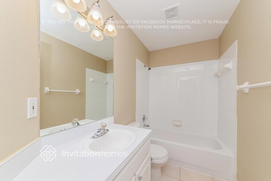 Building Photo - 4635 Sanibel Way