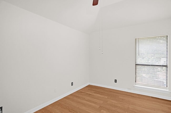 Building Photo - Beautiful Carrollton Home with 4 Bedrooms ...