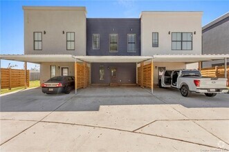 Building Photo - 3552 Knight Ln