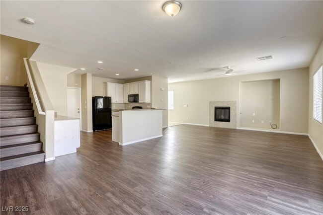 Building Photo - 4841 N Bride St