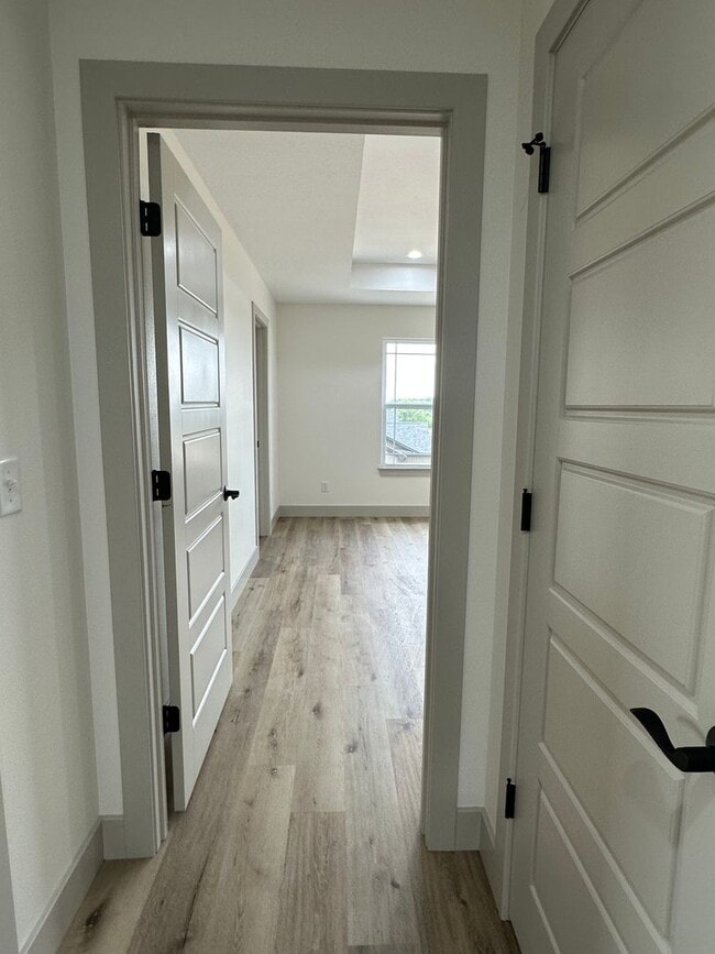 Building Photo - BRAND NEW 4 BED 3 BATH in WAYNESVILLE