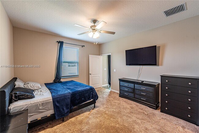 Building Photo - 5204 Jovial Ct