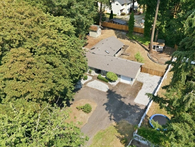Building Photo - 3115 86th Ave E
