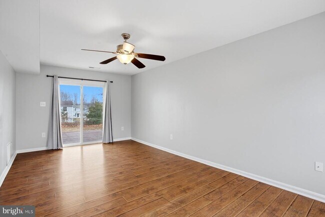 Building Photo - 14367 Springbrook Ct