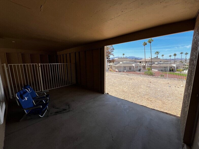 Building Photo - 261 Cottonwood Dr