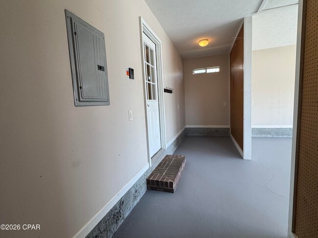Building Photo - 3545 Brentwood Pl