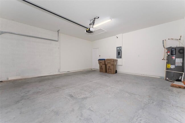 Building Photo - 520 Overpool Ave