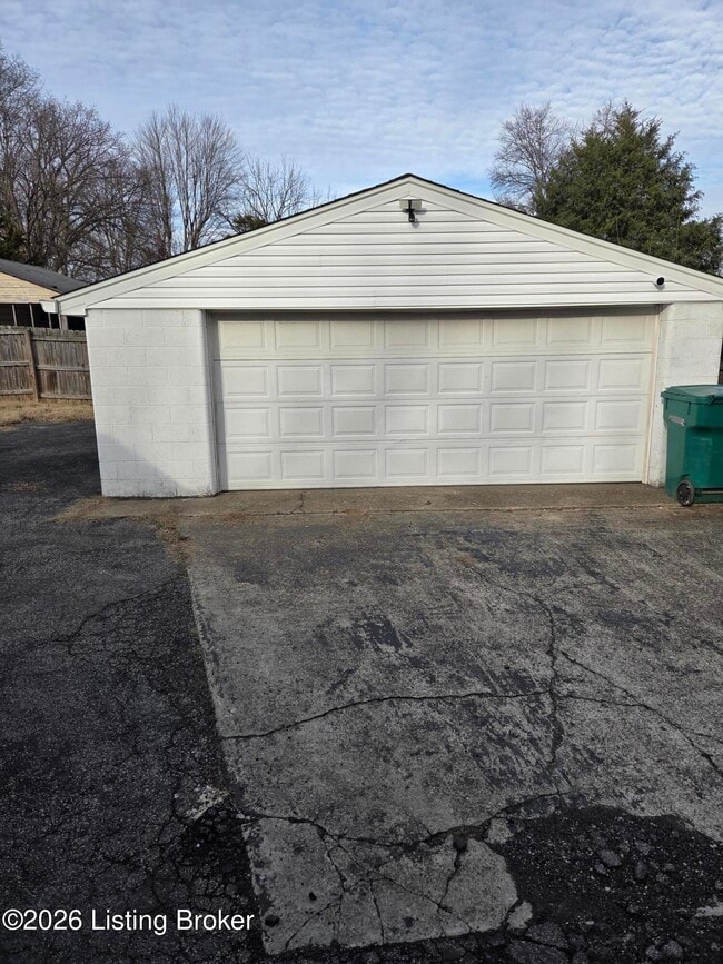 Building Photo - 2505 Franklin Ave