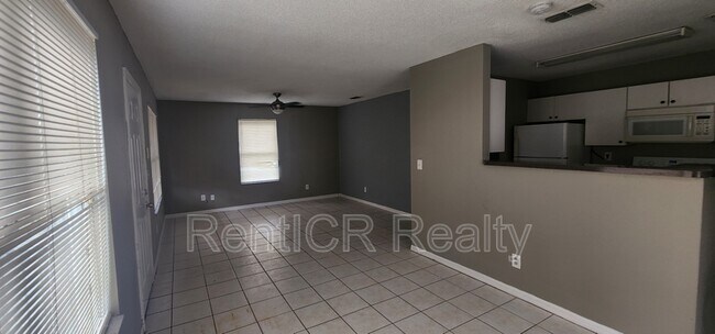 Building Photo - 3805 Carraway St