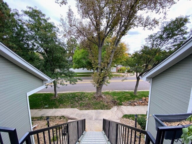 Building Photo - 6701 S Ivy Way