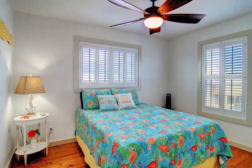 Building Photo - 395 Paradise Pointe Dr