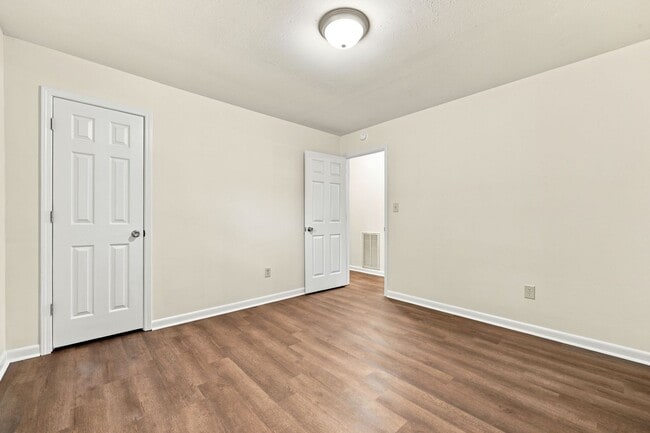 Building Photo - 209 Montpelier Ave