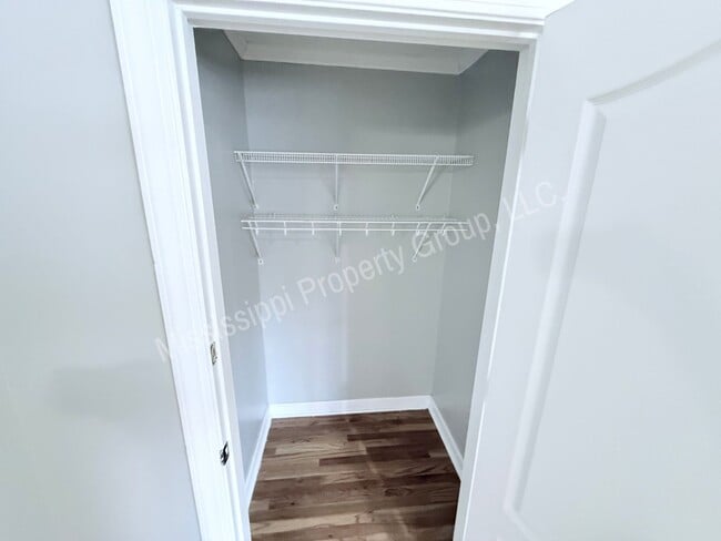 Building Photo - 3BR/3BA For Rent