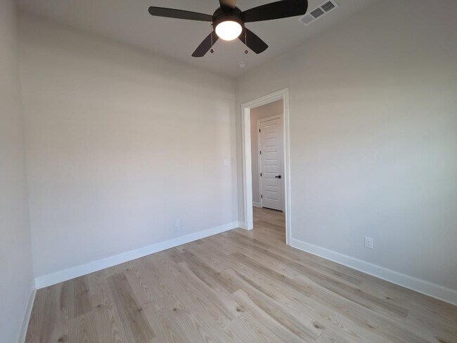 Building Photo - 17813 Clairess Ln