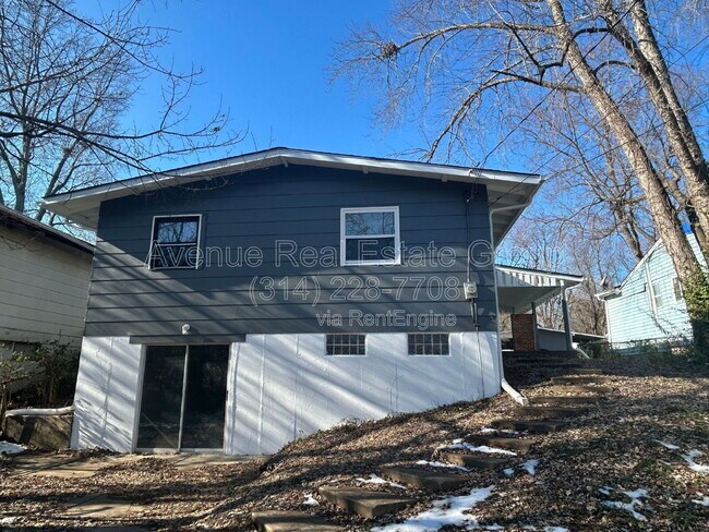 Building Photo - 10412 Prince Dr