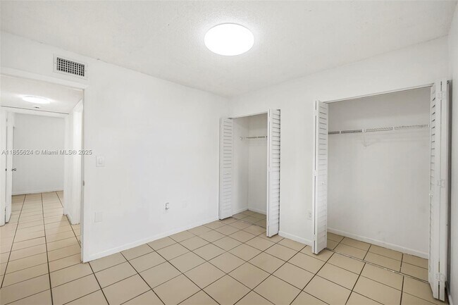 Building Photo - 6165 W 22nd Ct