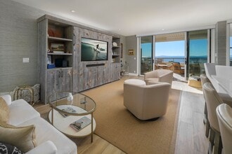 Building Photo - 1355 Plaza Pacifica