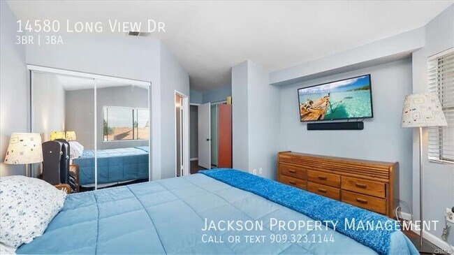 Building Photo - 14580 Long View Dr