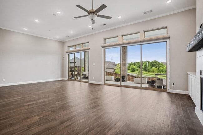 Building Photo - 1244 Huffines Blvd