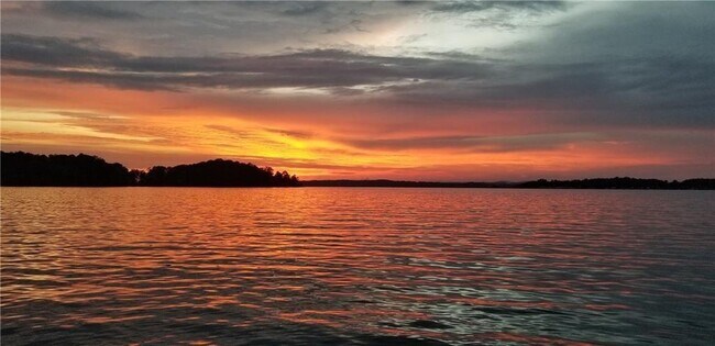 Building Photo - 6441 Wildwood Trail