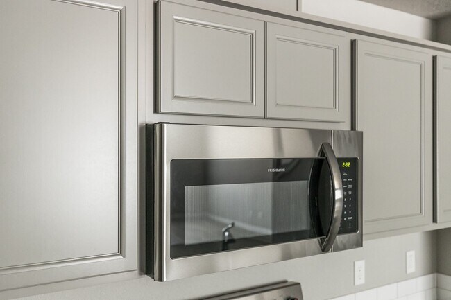 Building Photo - Now Leasing this Meridian Townhome!  Great...