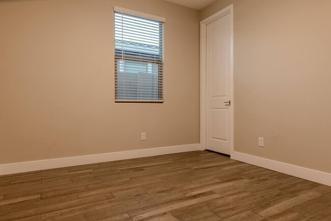 Building Photo - 9701 E Spiral Ave