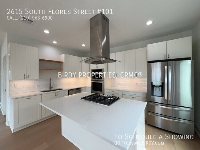 Building Photo - 2615 S Flores St