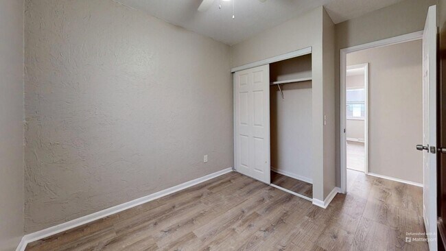 Building Photo - 630 Abbe Rd S