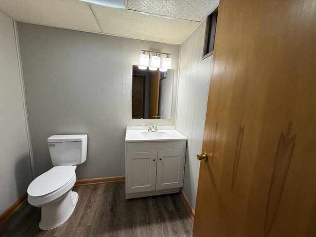 Building Photo - 2013 S 28th St