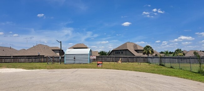 Building Photo - 21105 Briar Cove Cir