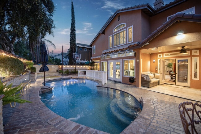 Building Photo - 9598 Naples Dr