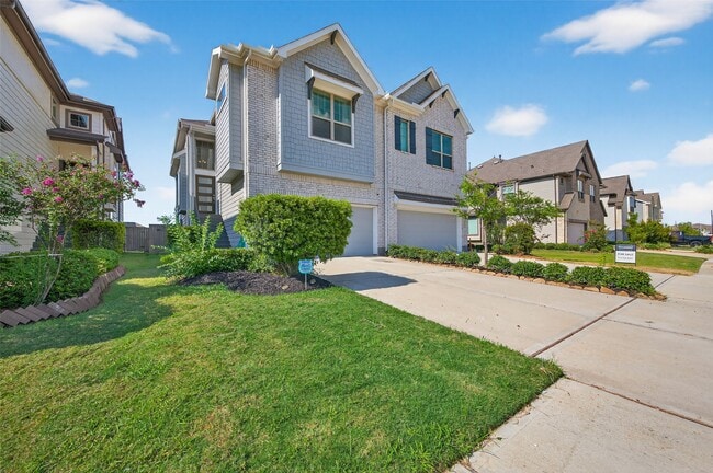 Building Photo - 1567 Rustling Creek Dr