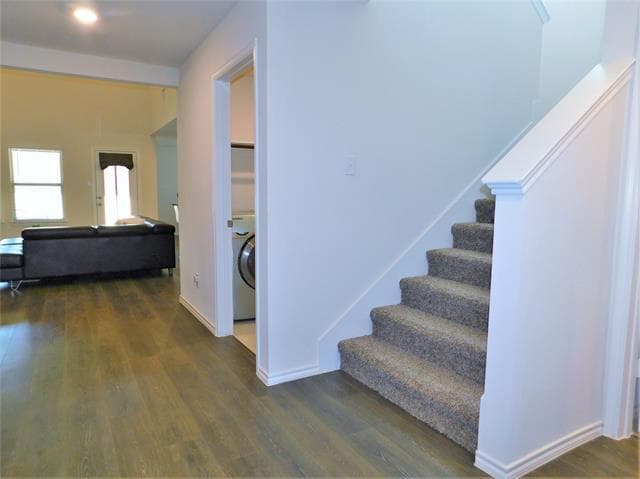 Building Photo - 4025 Huntington Dr