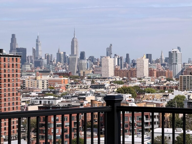 Building Photo - 126 Ogden Ave.