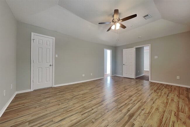 Building Photo - 1210 Colonial Heights Dr