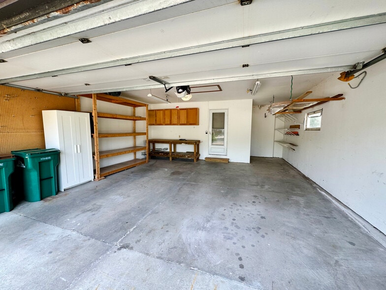 Large 2-Car Garage - 5807 Black Walnut Dr