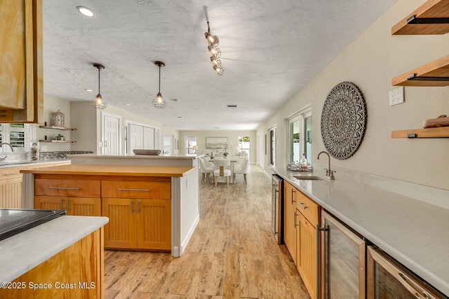 Building Photo - 458 Sandpiper Dr