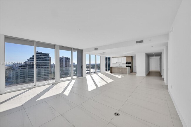 Building Photo - 151 N Seabreeze Blvd