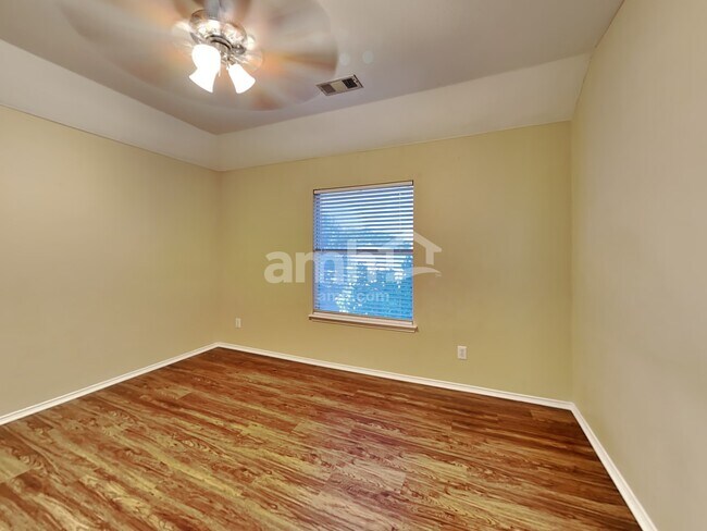 Building Photo - 3841 Chimney Rock Dr