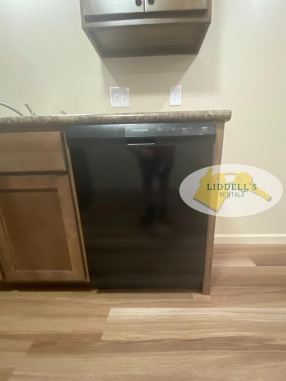 Building Photo - 308 W Locust St