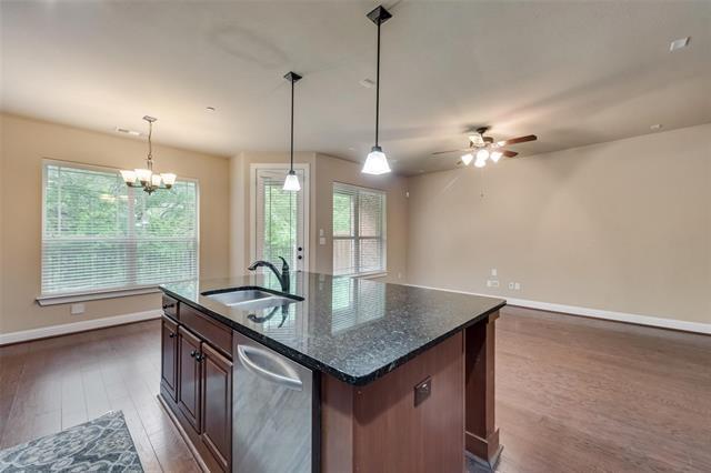 Building Photo - 1003 Brook Hollow Dr