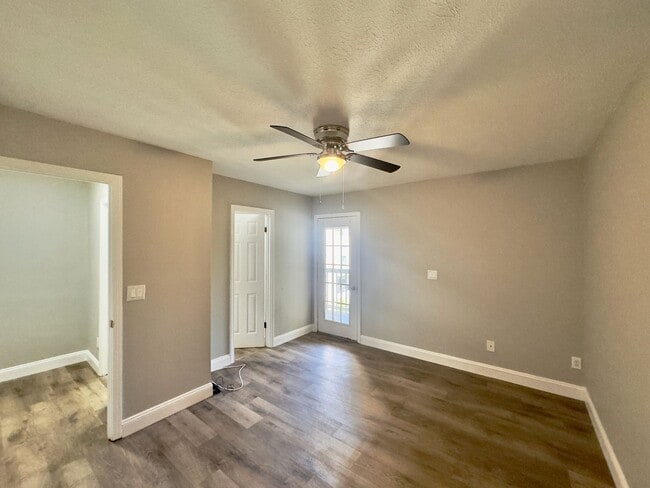 Building Photo - ! Beautiful 2BA/1.5BR Townhome in Gulf Highlands!