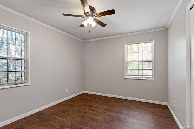 Building Photo - 1221 Belmont St