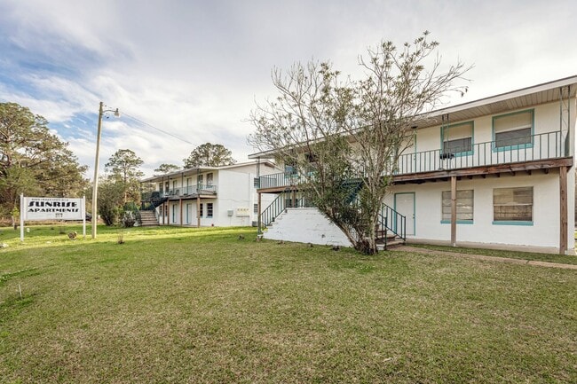Building Photo - Sunrise Apartments