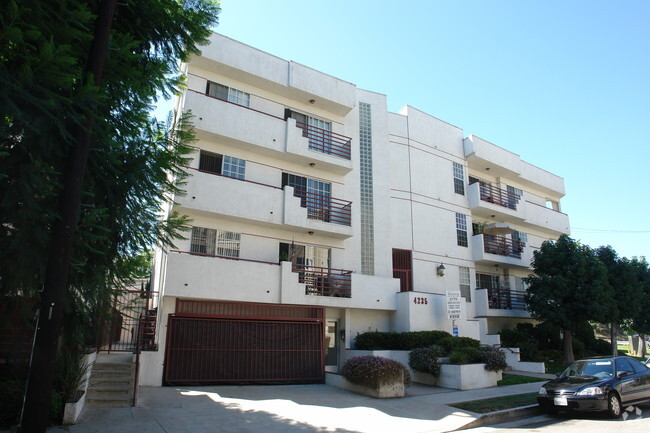 Building Photo - 4235 Arch Dr