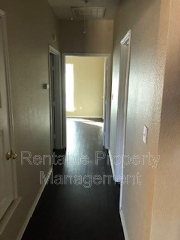 Building Photo - 108 Collett Ct